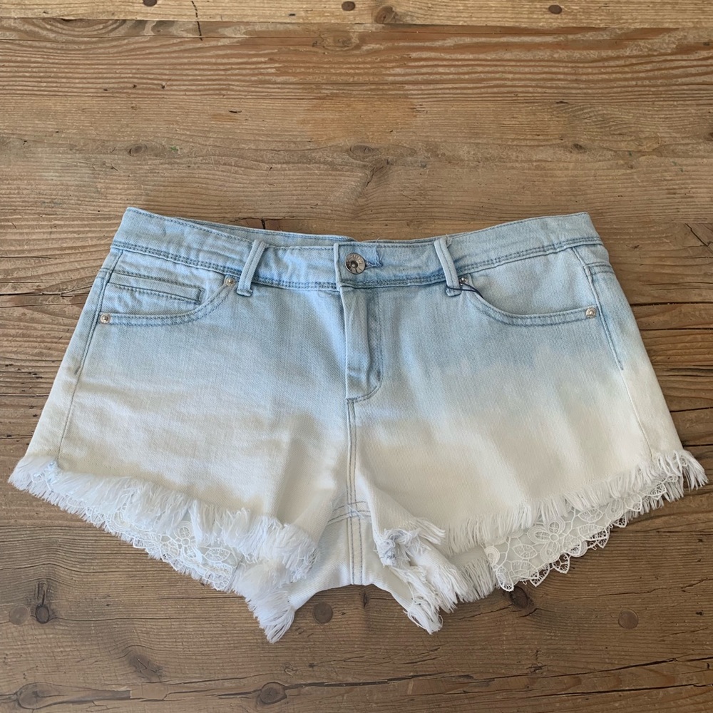 TractrBlu Shorts